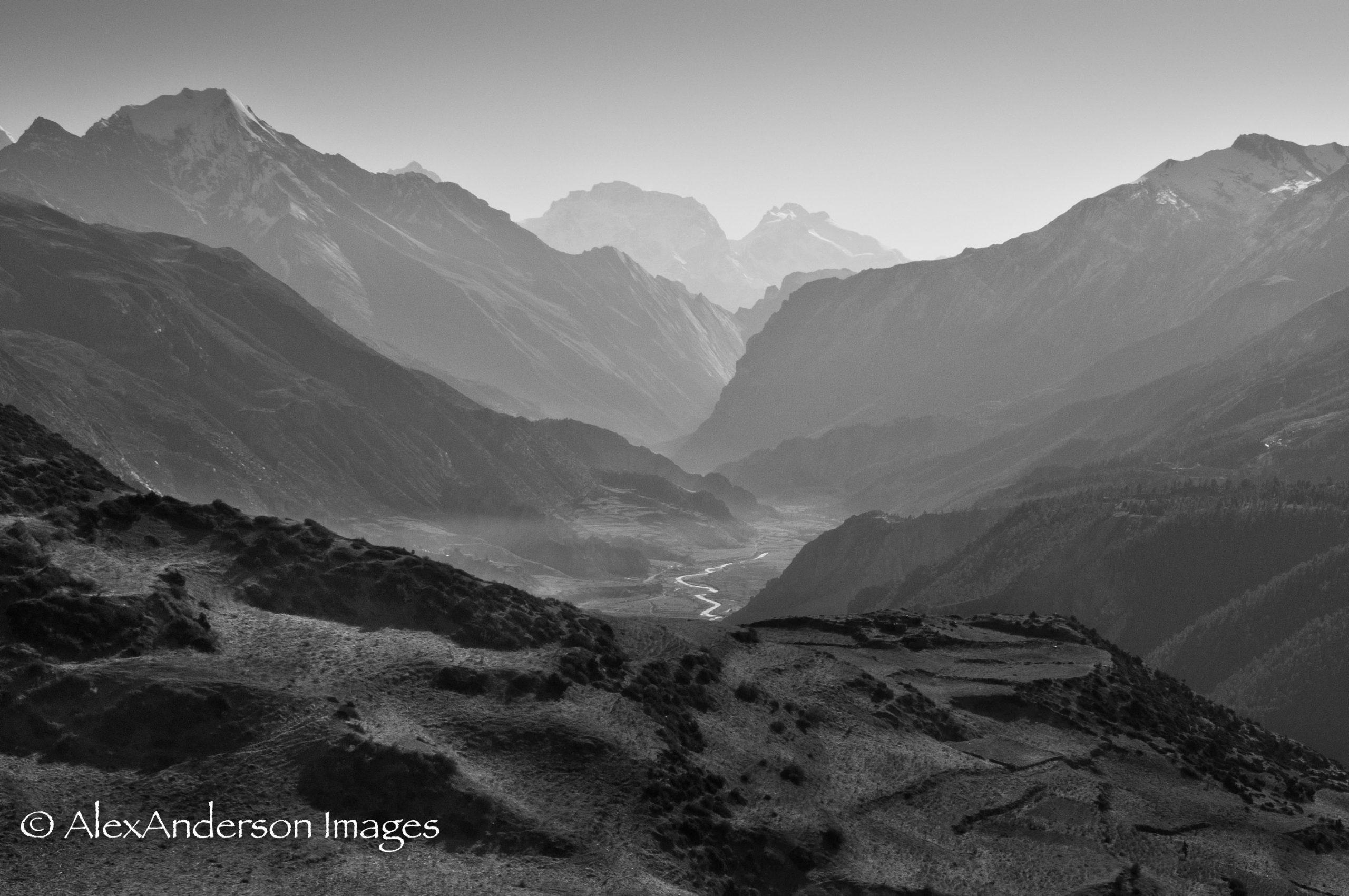 Annapurna – Black and White